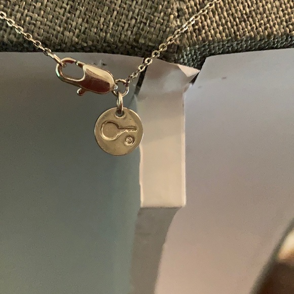 The Given Keys Believe mini key necklace - Picture 6 of 8